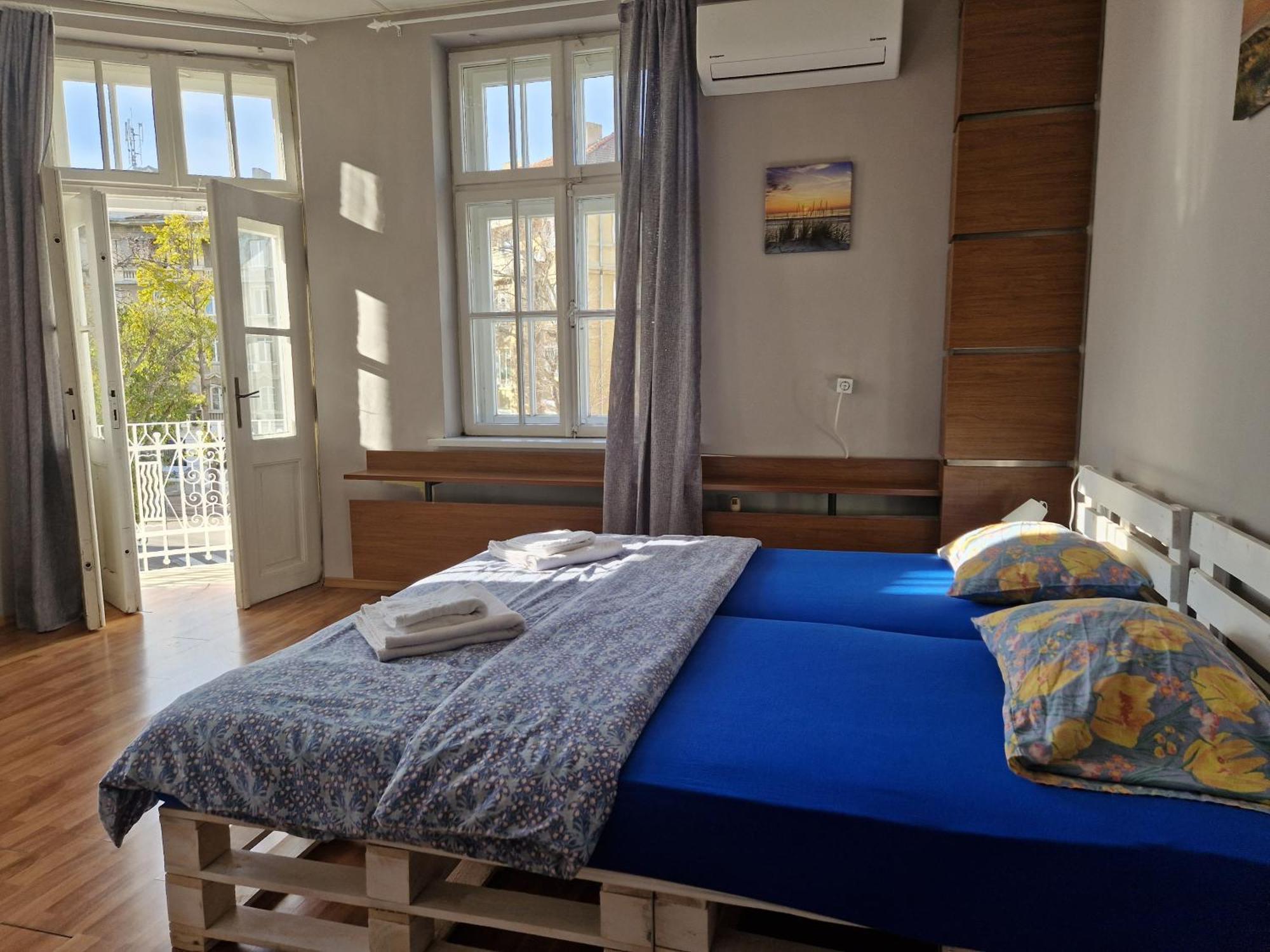 Lambo'S Corner Varna - Guest Rooms Εξωτερικό φωτογραφία