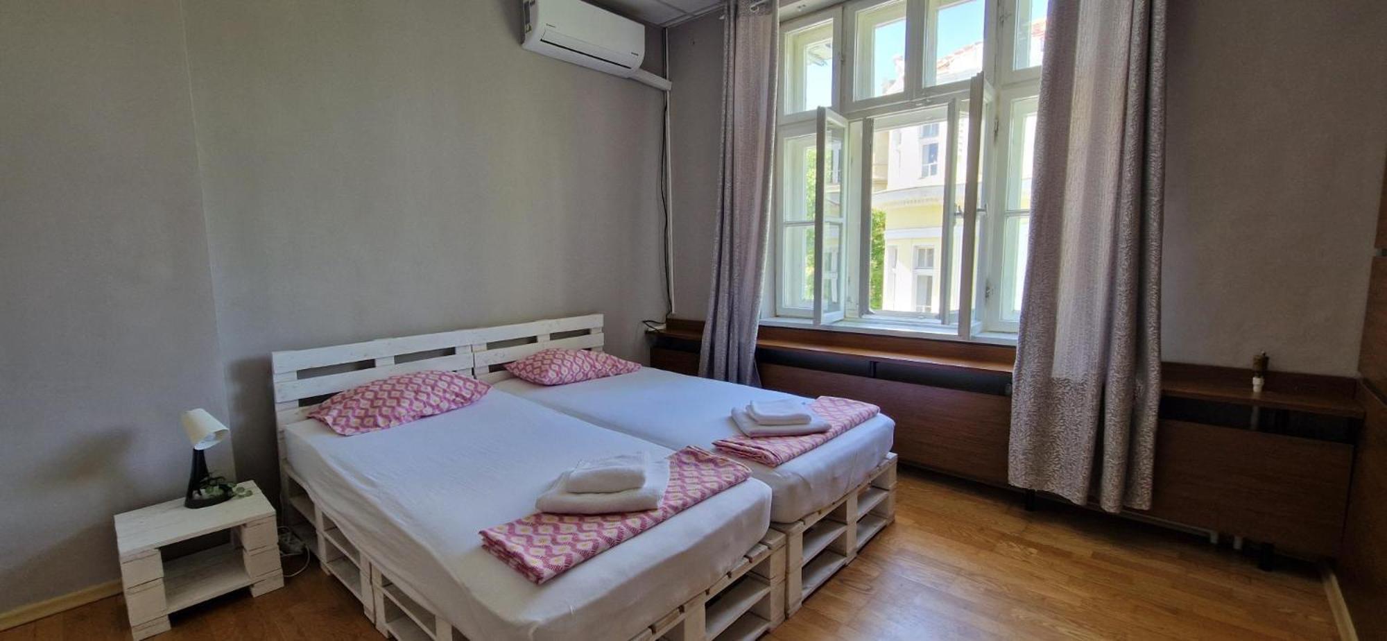 Lambo'S Corner Varna - Guest Rooms Εξωτερικό φωτογραφία